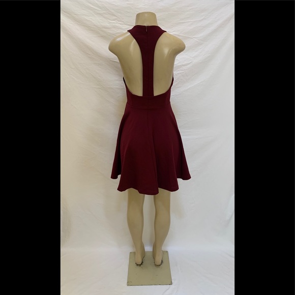 Lulu’s Size M Lawson Burgundy Color Skater Dress - Picture 8 of 12